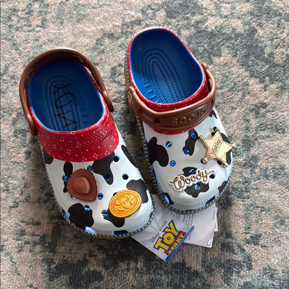 Woody Crocs